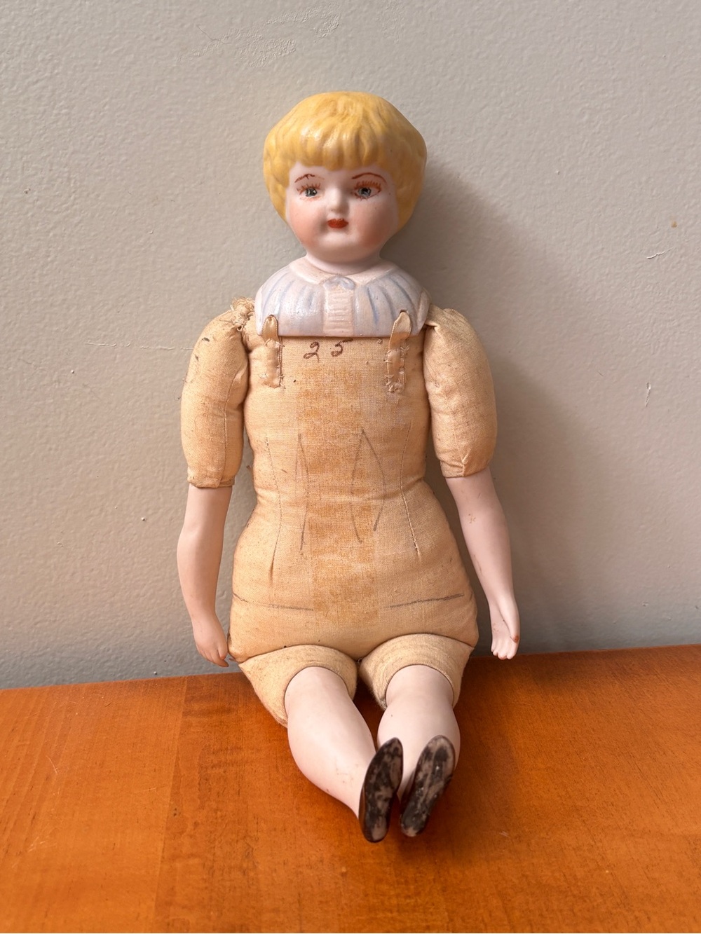 Vintage 1981 Handcrafted Porcelain Highland Mary Doll 14 Inch